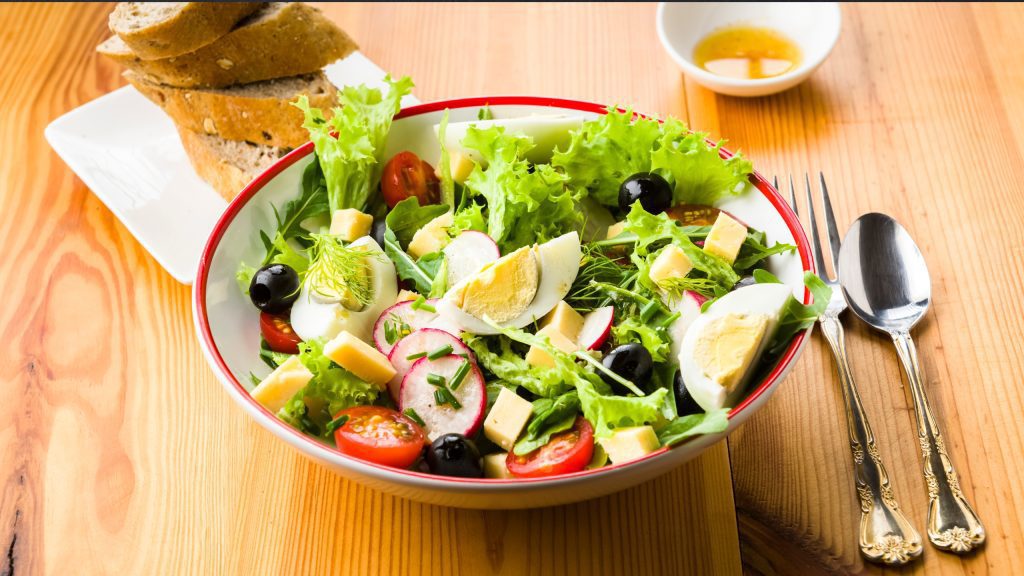 Thức ăn thanh đạm ưu tiên rau xanh