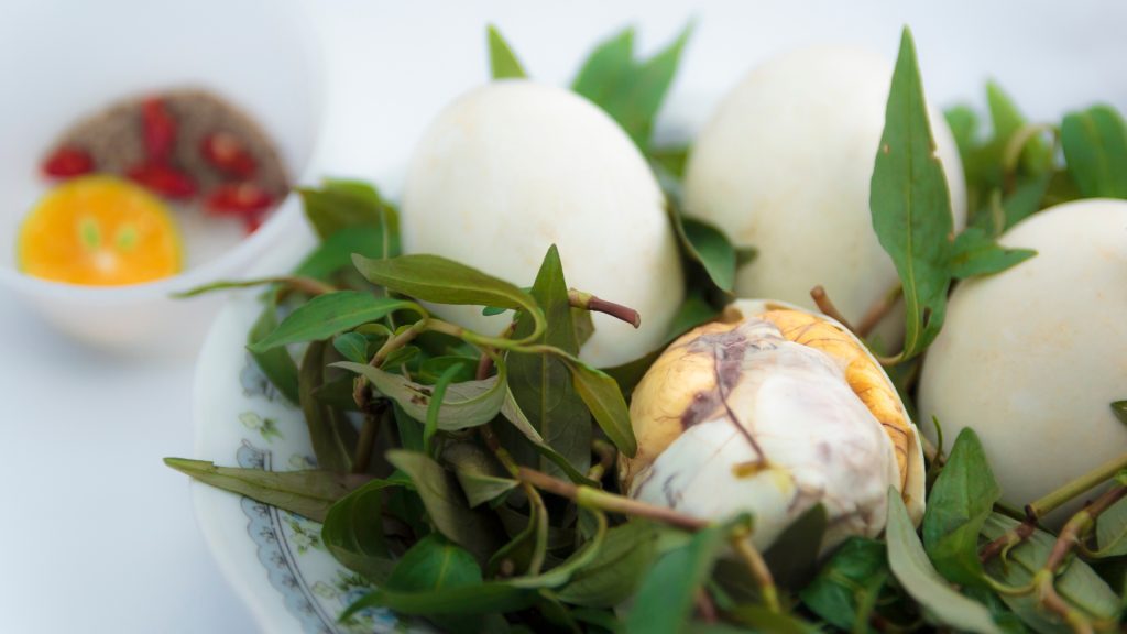 Trứng Vịt Lộn và Công Dụng Làm Đẹp Từ Bên Trong